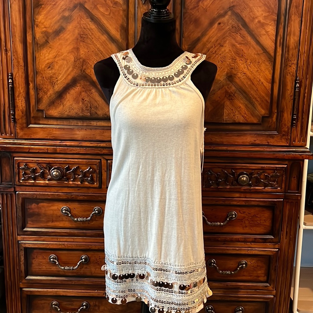 Womens NWT LaROK sweater mini dress.